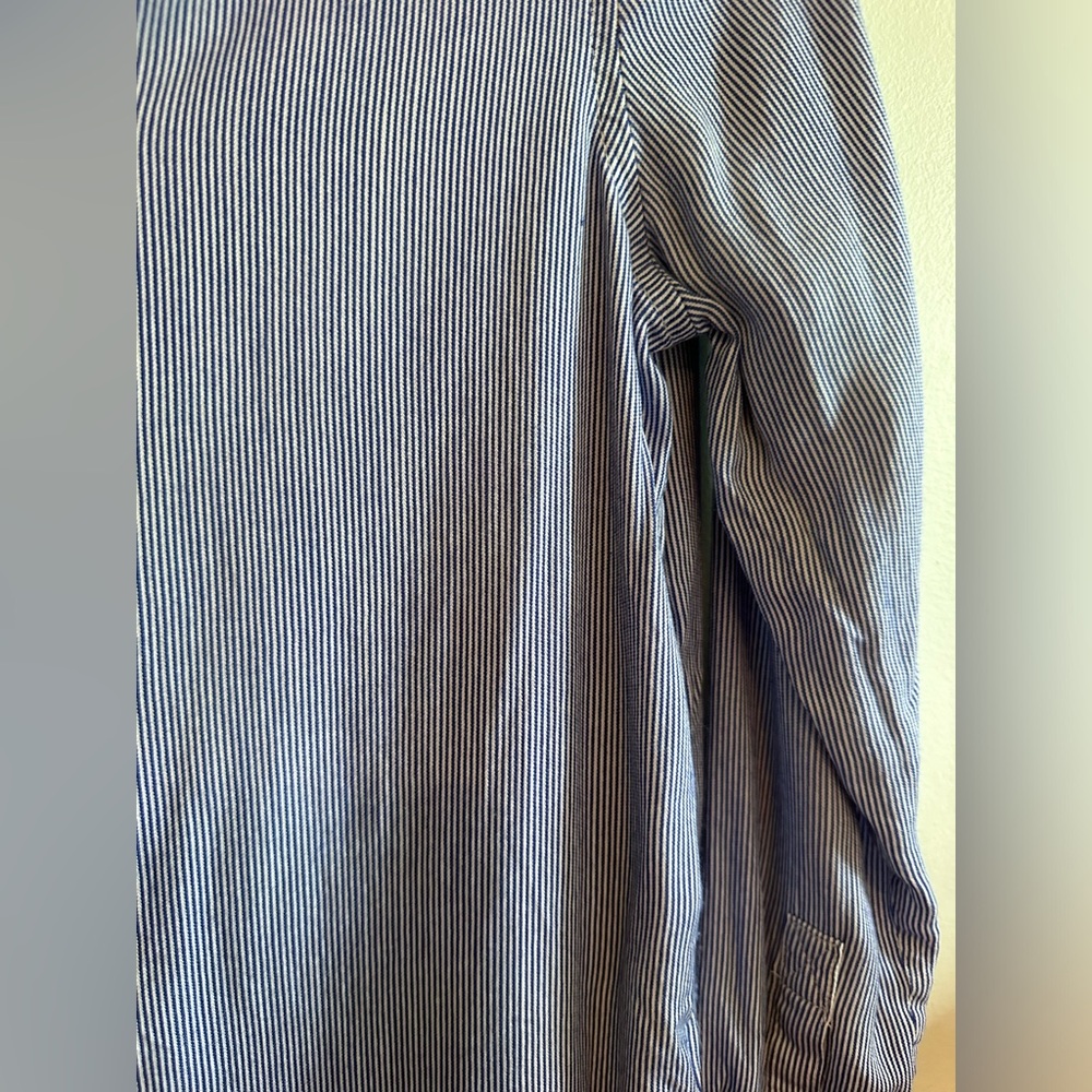 Banana Republic Button Up - Parker Tunic Fit - Picture 4 of 6